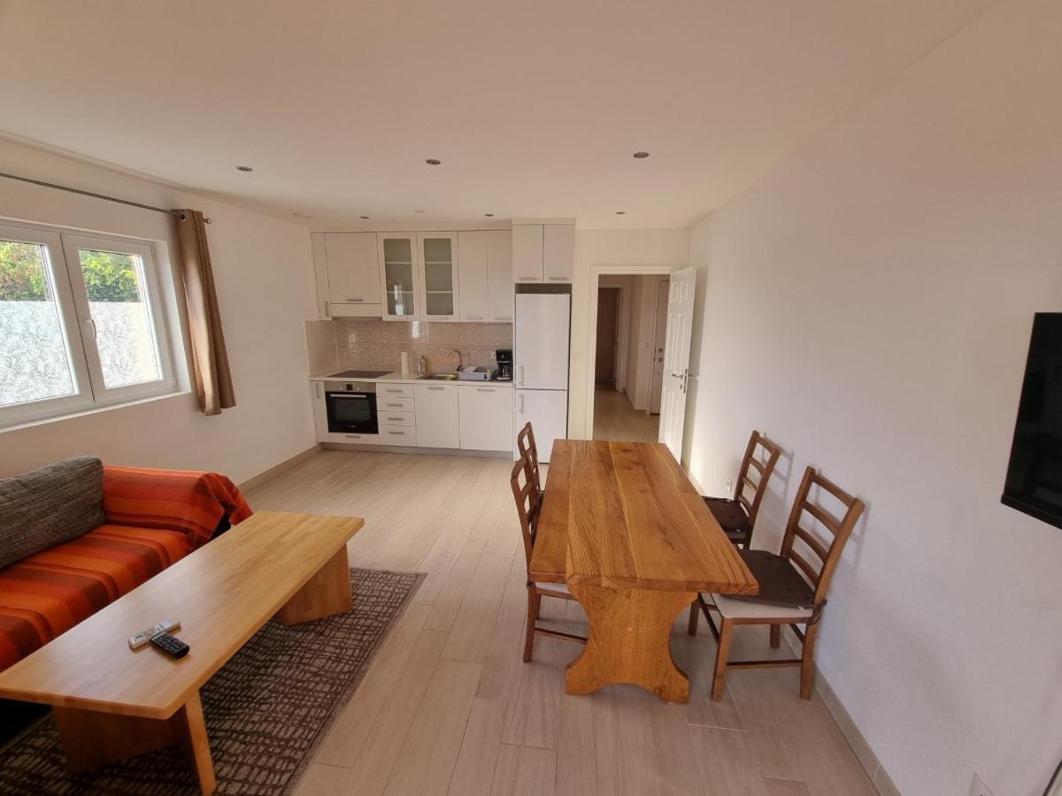 Apartment Furulund Makarská Exteriér fotografie